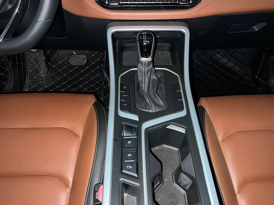 GEELY Vision X6 2020 car image #12