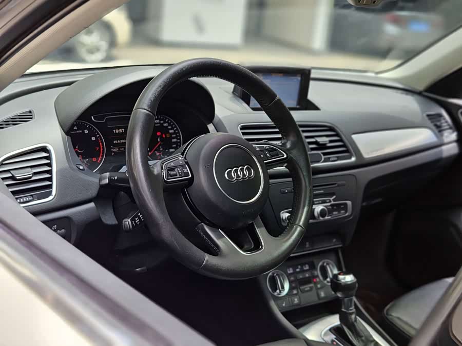 Audi Q3 (Imported) 2013 immagine di auto #12
