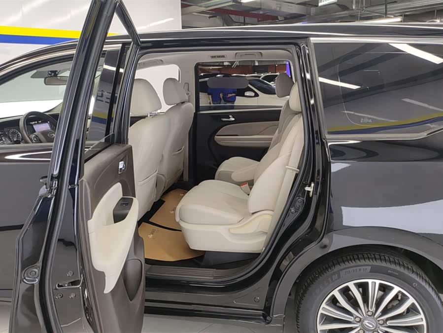 GAC Trumpchi M6 2019 car image #12