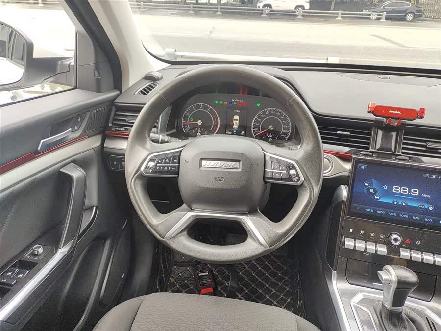 Haval H4 2019 #12 Haval H4 2019 car image #12