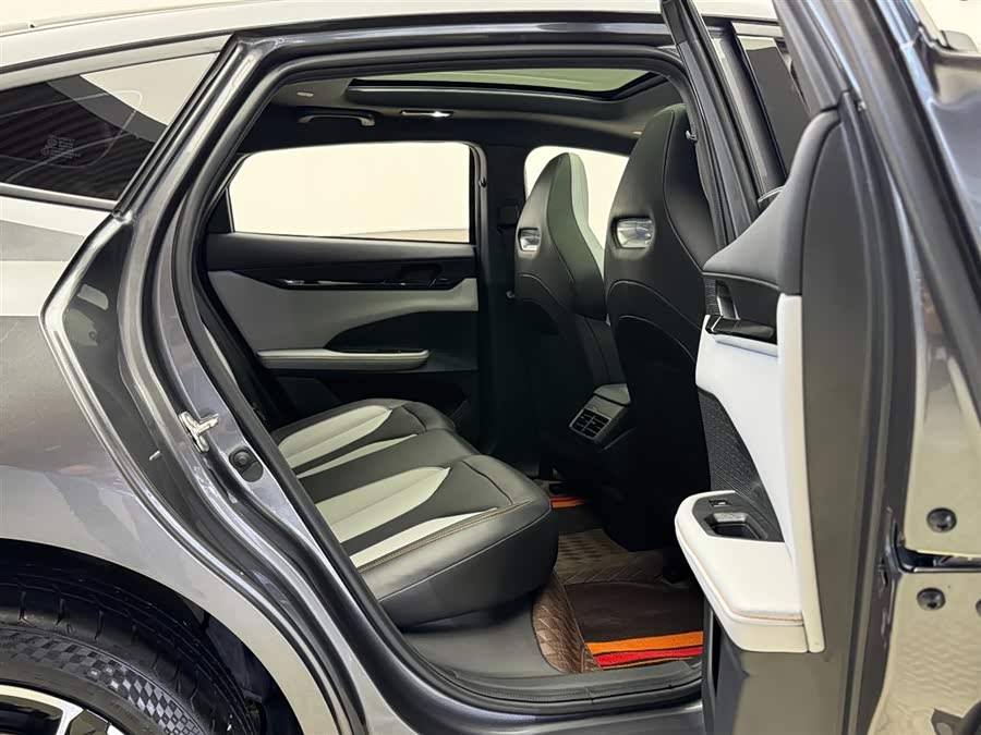 Changan UNI-V iDD 2024 #12 Changan UNI-V iDD 2024 car image #12