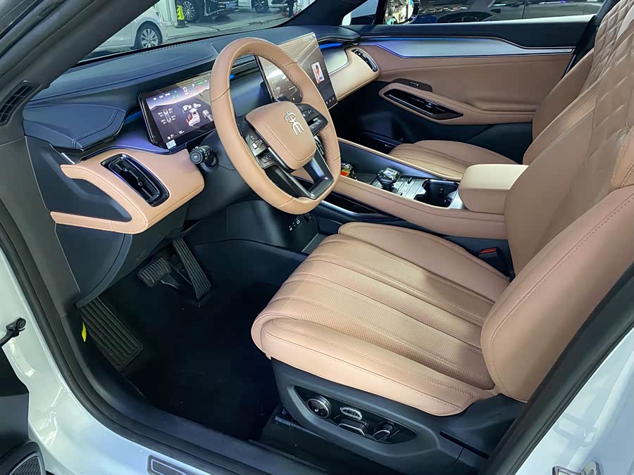 BYD SongL EV 2024 #12 BYD SongL EV 2024 car image #12