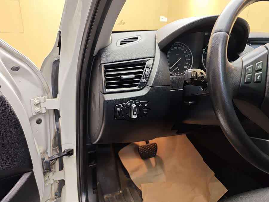 宝马 宝马X1 2013 汽车图片 #12