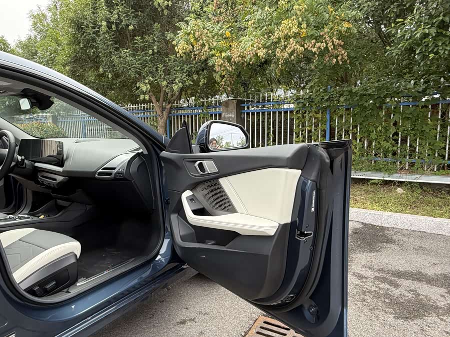 BMW 2 Series #12 BMW 2 Series صورة سيارة #12