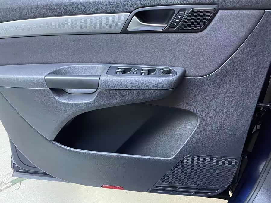 Volkswagen Sharan 2016 imagem de carro #12