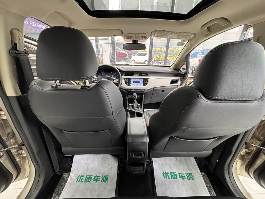 GEELY Vision X3 2020 car image #12