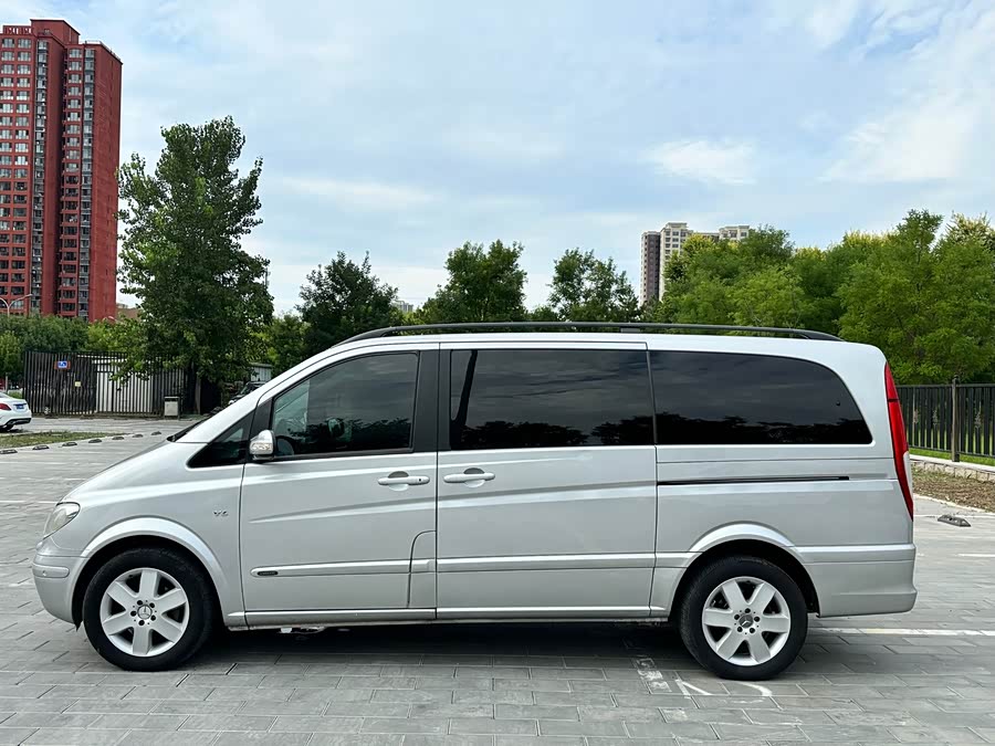 Mercedes-Benz Viano (Imported) 2008 car image #12