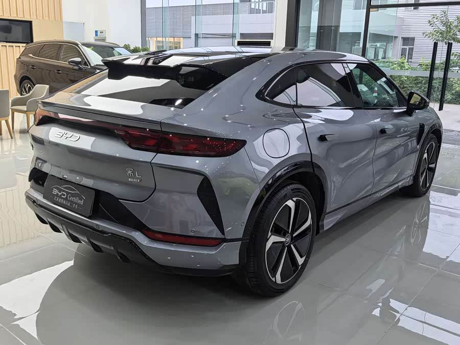 BYD SongL EV 2025 #12 BYD SongL EV 2025 car image #12