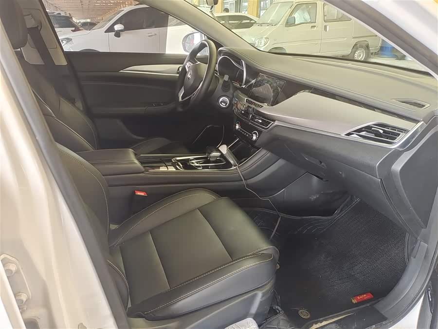 Changan Eado EV 2020 #12 Changan Eado EV 2020 immagine di auto #12