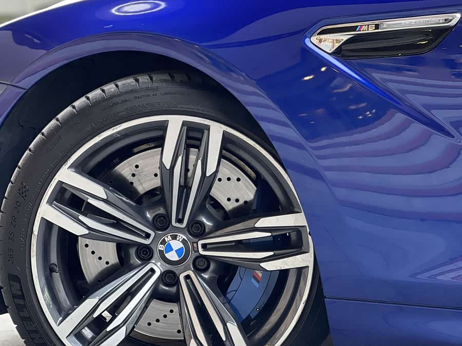 BMW M6 2015 car image #12