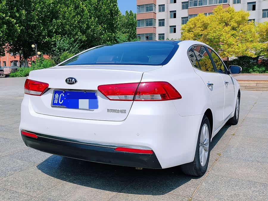 起亚 起亚K4 2014 汽车图片 #12