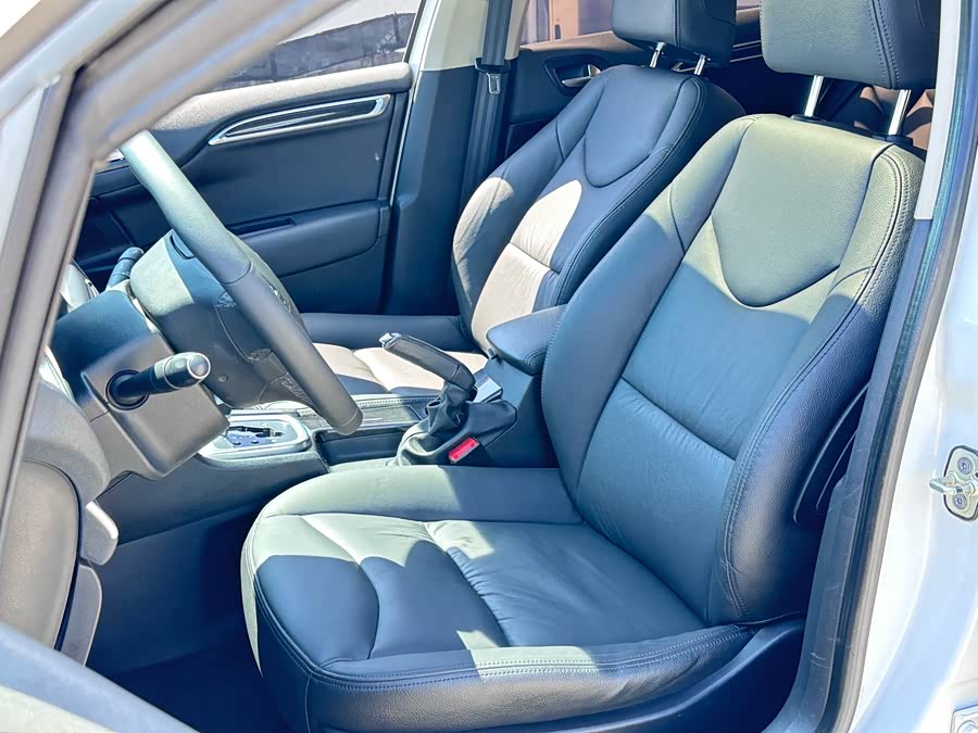 Citroen C4L 2015 car image #12