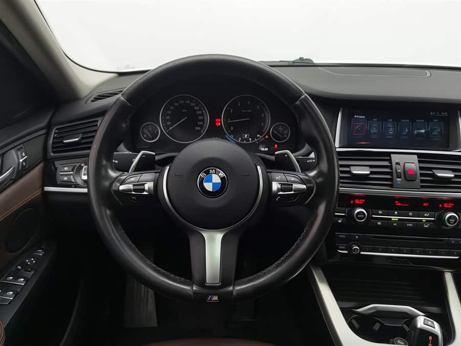 BMW X4 2017 car image #12