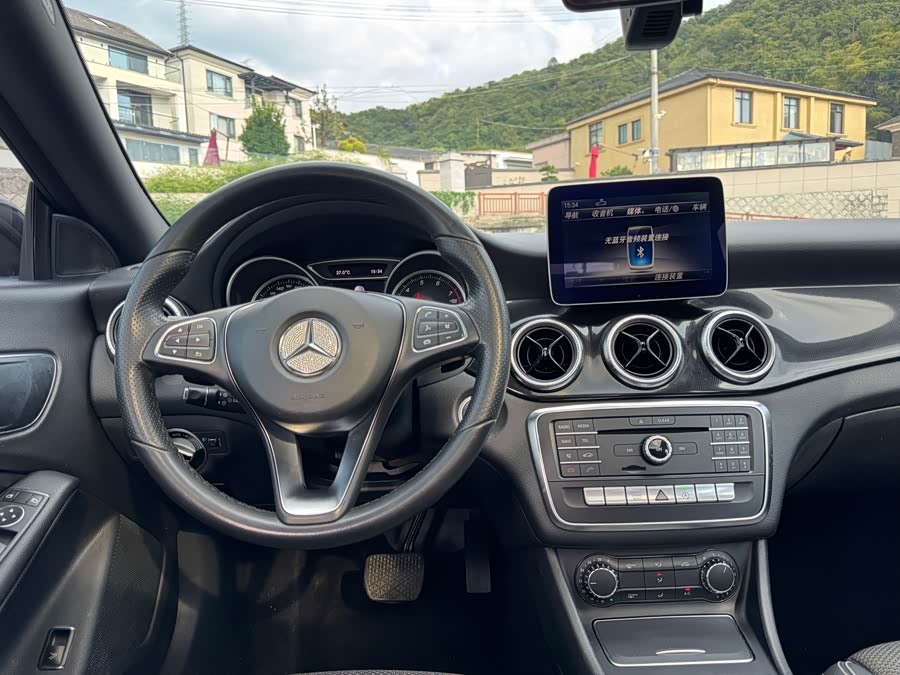 Mercedes-Benz CLA Class (Imported) 2017 #12 Mercedes-Benz CLA Class (Imported) 2017 car image #12