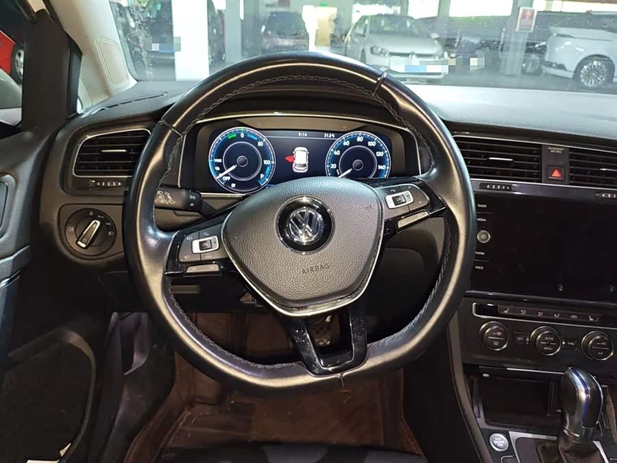 Volkswagen Golf New Energy (Imported) 2019 изображение автомобиля #12