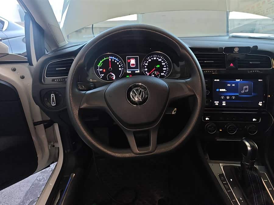 Volkswagen Golf Pure Electric 2020 imagen de coche #12