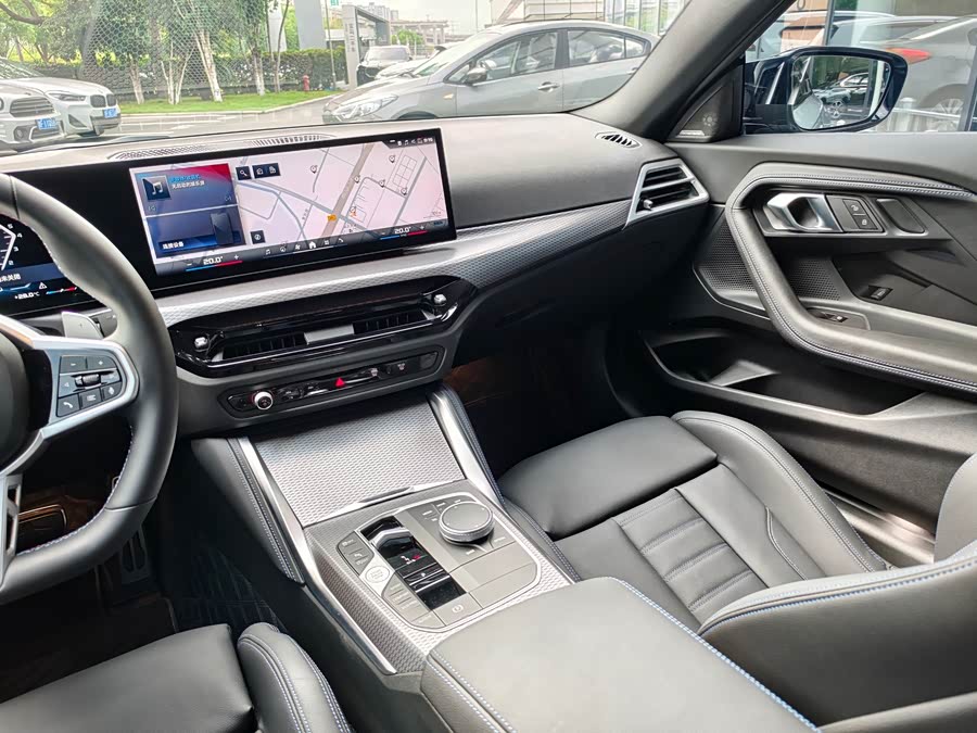 BMW M240i 2025 immagine di auto #12