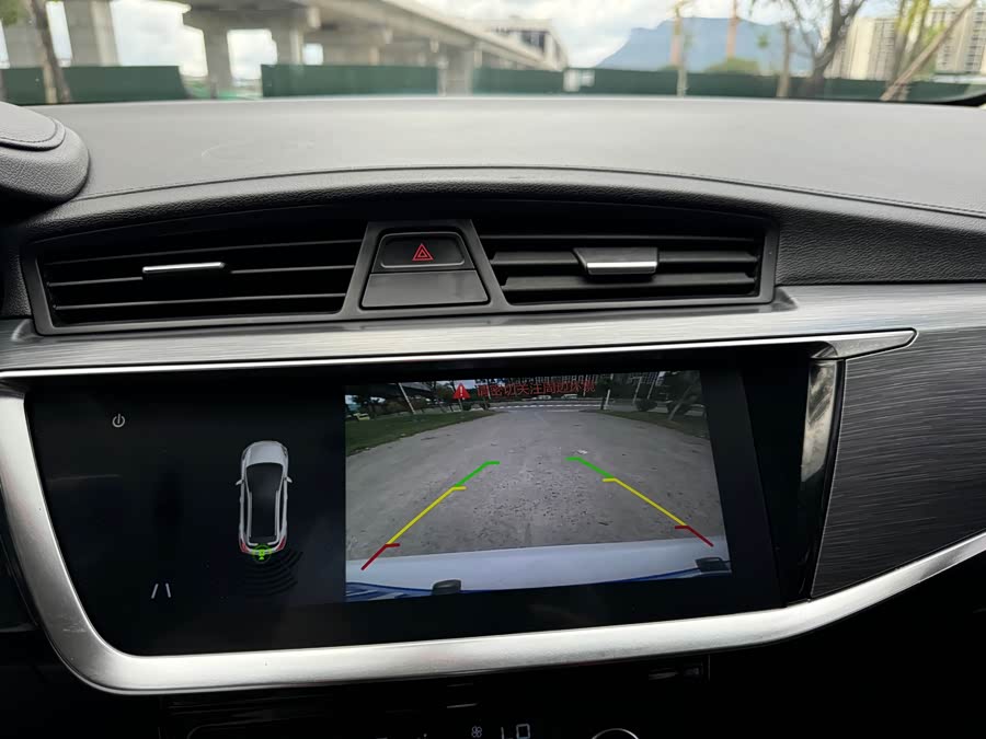 GEELY Monjaro MHEV 2021 #12 GEELY Monjaro MHEV 2021 car image #12