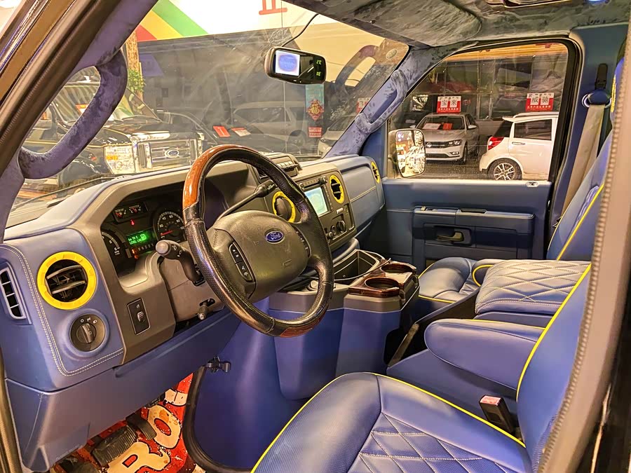 Ford E350 2010 car image #12