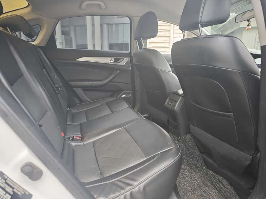 Changan Eado EV 2019 car image #12