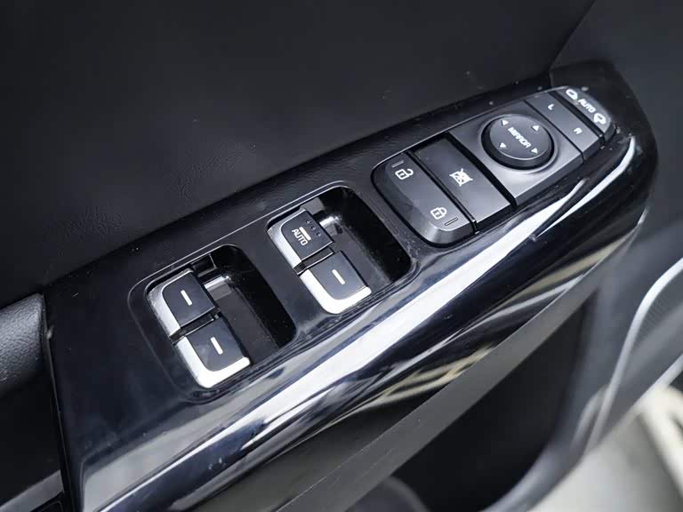 Kia KX5 2021 imagen de coche #12
