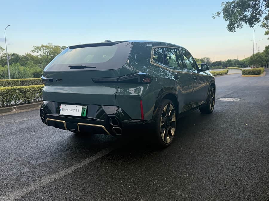 BMW XM 2024 car image #12