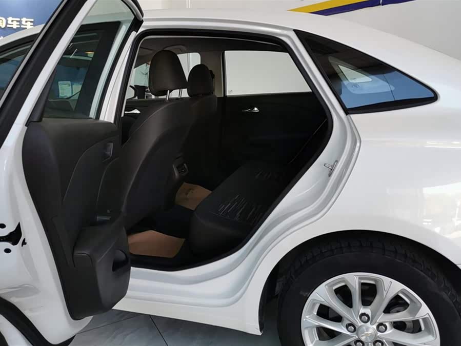 雪佛兰 科鲁泽 2023 汽车图片 #12