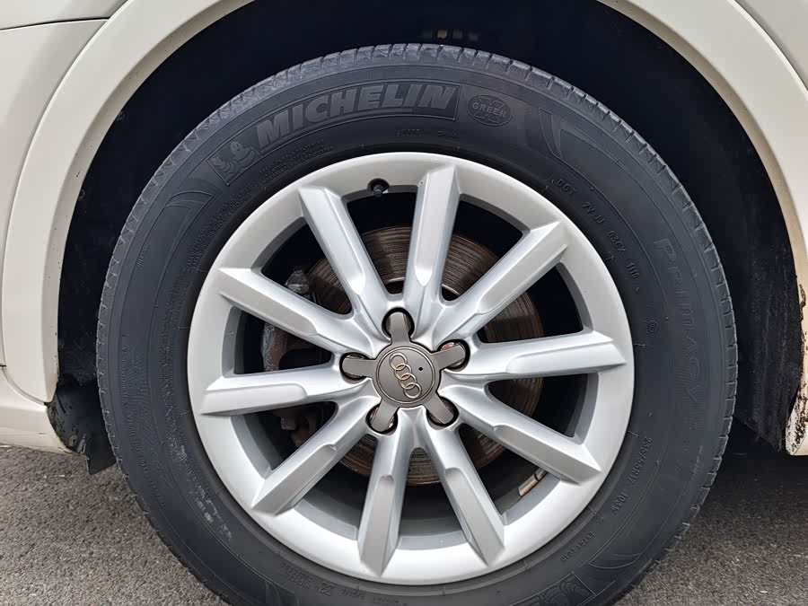 Audi Q3 (Imported) 2013 car image #12