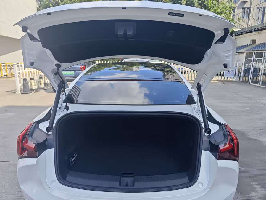 哪吒汽车 哪吒S 2023 #12 哪吒汽车 哪吒S 2023 汽车图片 #12