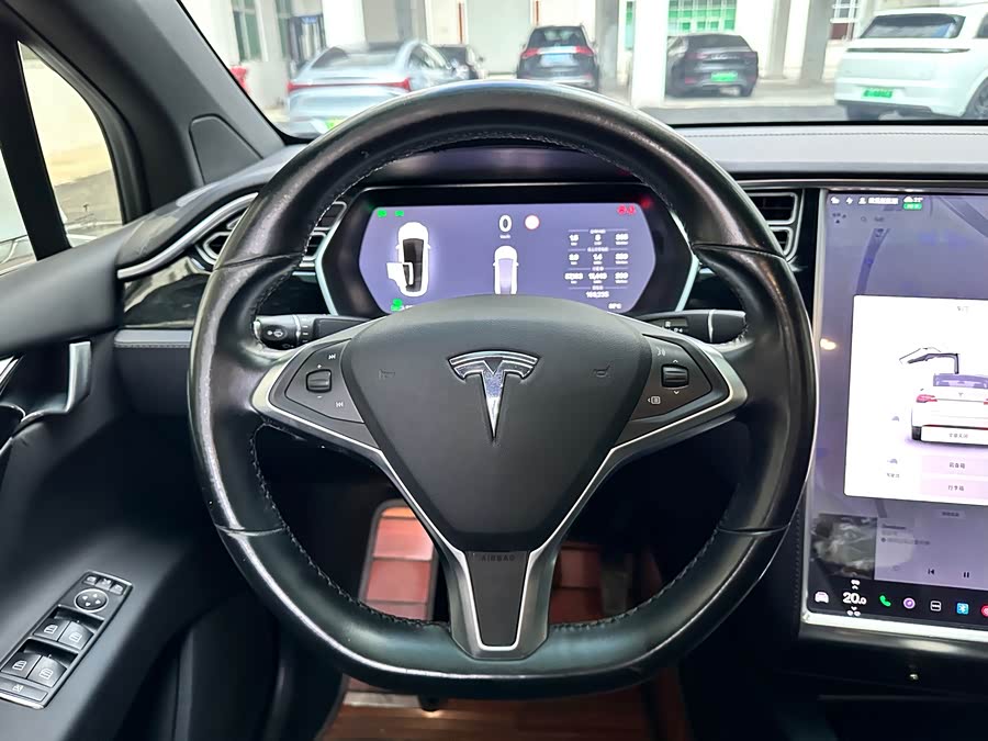 Tesla Model X 2017 #12 Tesla Model X 2017 car image #12
