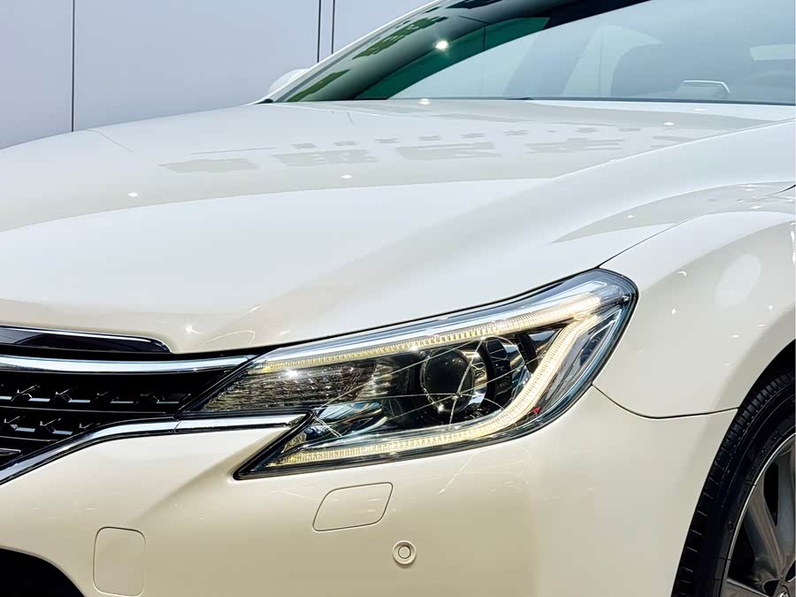 Toyota Reiz 2016 صورة سيارة #12