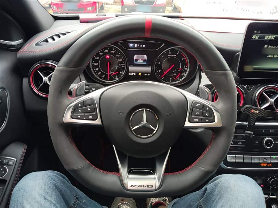 Mercedes-Benz GLA AMG 2018 #12 Mercedes-Benz GLA AMG 2018 car image #12