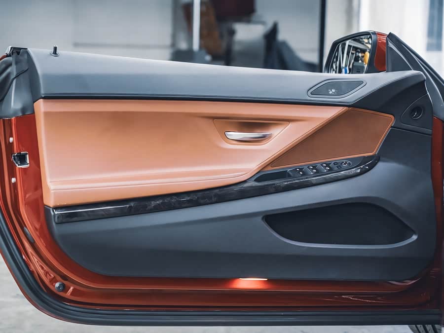 BMW 6 Series 2012 car image #12