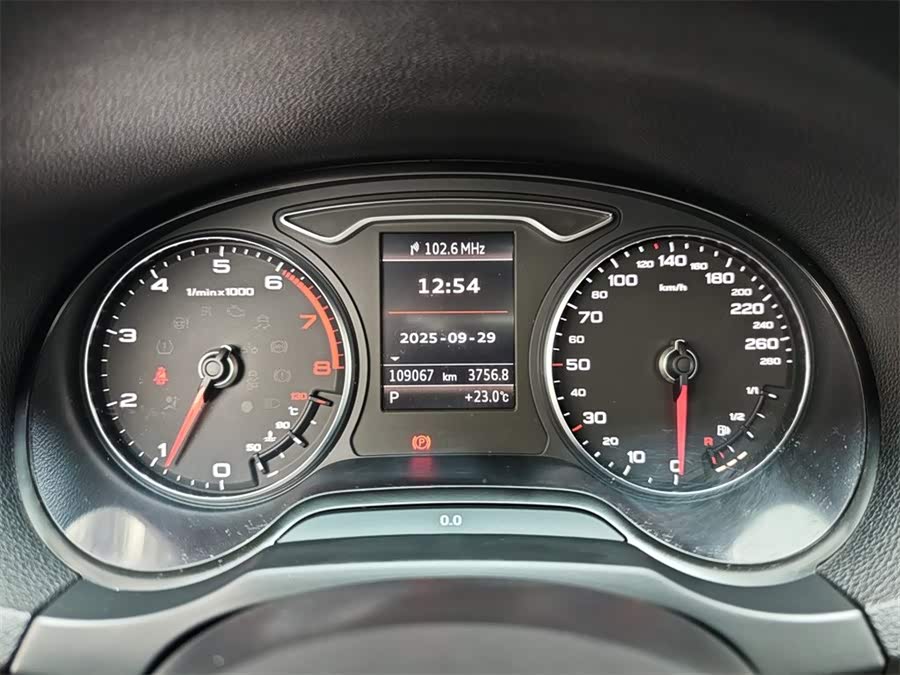 奥迪 奥迪A3 2015 汽车图片 #12