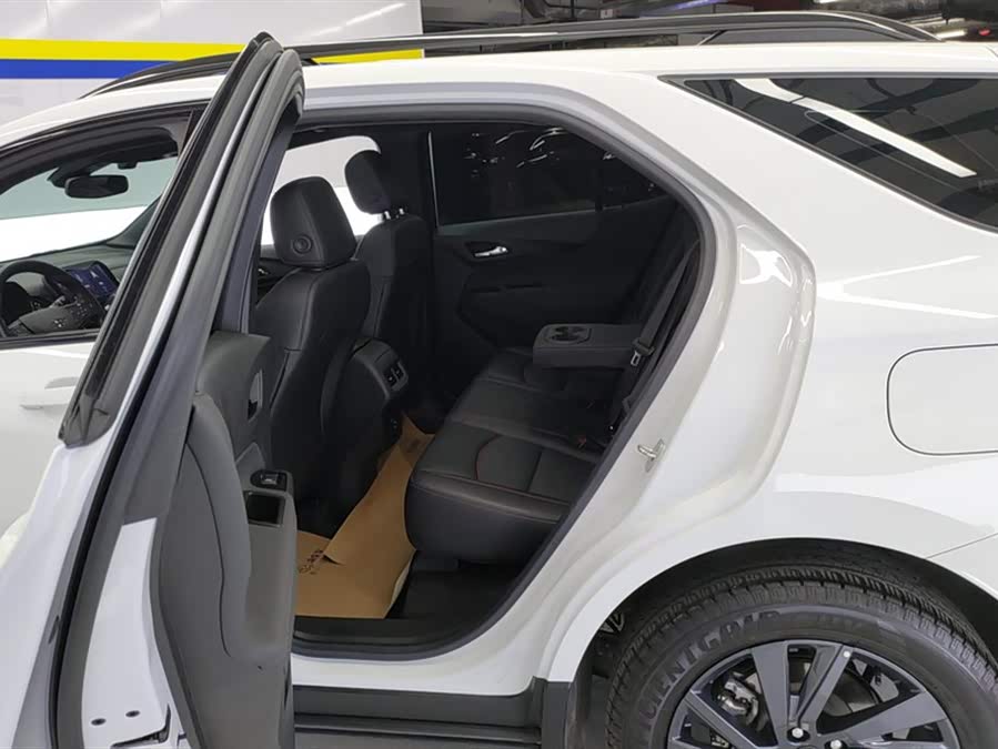 Chevrolet Equinox 2023 #12 Chevrolet Equinox 2023 car image #12