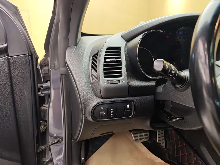 起亚 速迈 2014 汽车图片 #12