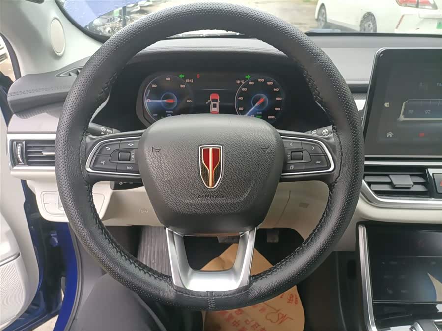 HongQi E-HS3 2019 car image #12