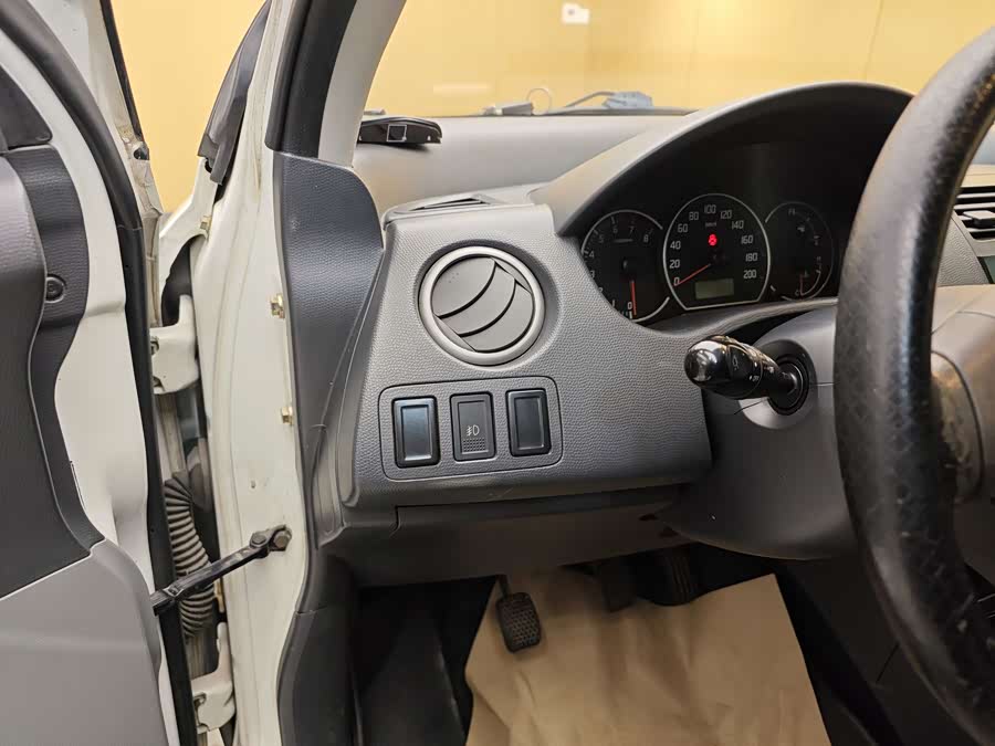 Suzuki 2016 car image #12