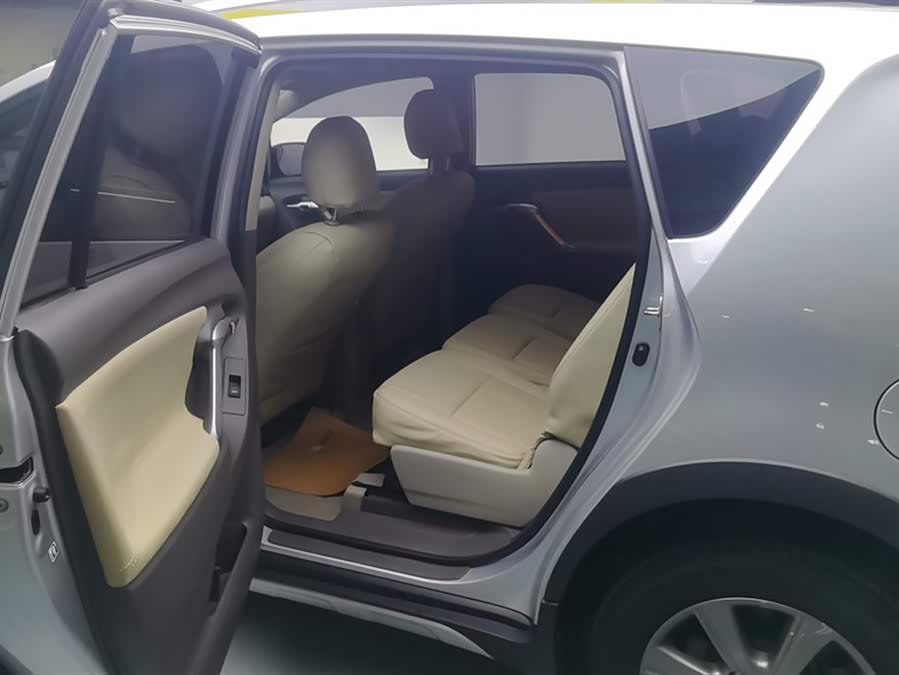 Toyota Reiz 2016 #12 Toyota Reiz 2016 car image #12