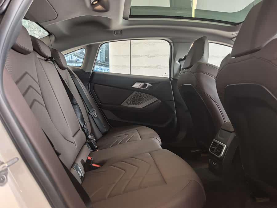 BMW 2 Series 2025 car image #12