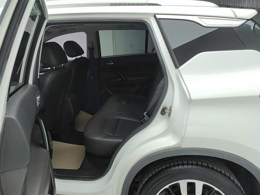 GAC Trumpchi GS4 2017 #12 GAC Trumpchi GS4 2017 car image #12