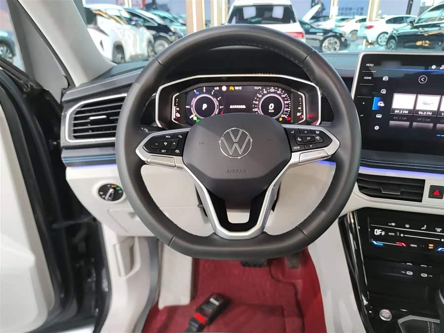 Volkswagen Tayron GTE 2024 car image #12