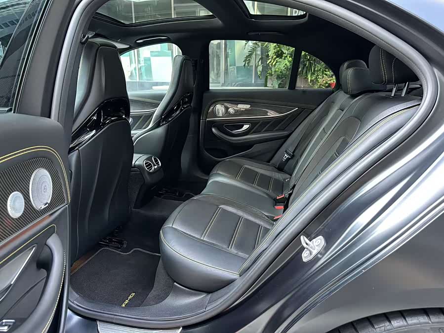 Mercedes-Benz E AMG 2018 immagine di auto #12