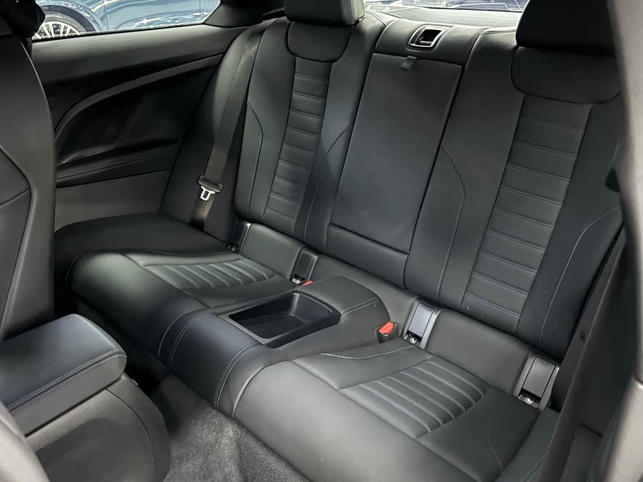 BMW M240i 2024 immagine di auto #12