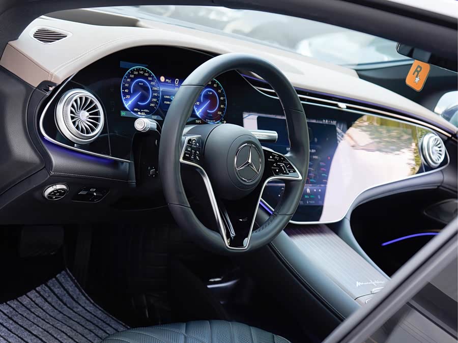 Mercedes-Benz EQS Class 2022 car image #12