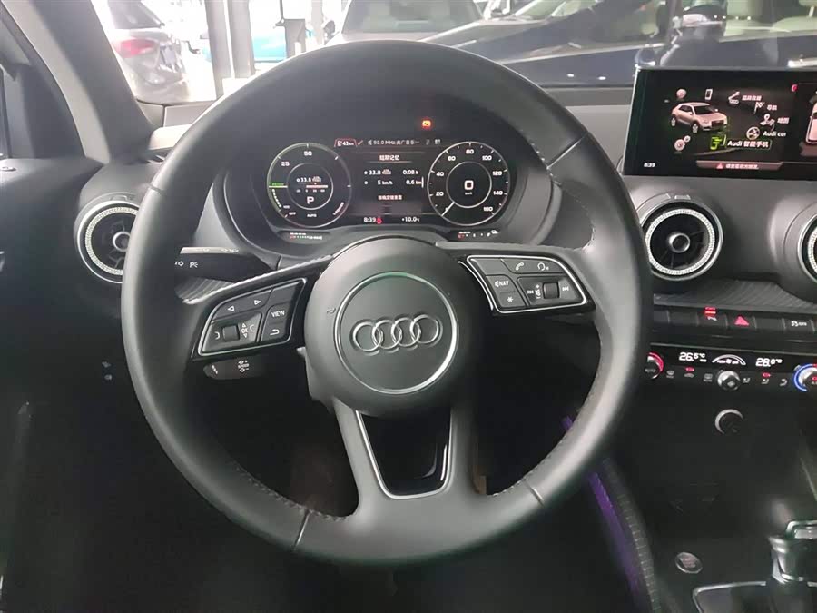 Audi Q2L e-tron 2020 #12 Audi Q2L e-tron 2020 car image #12