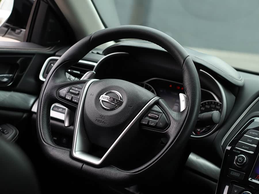 Nissan Maxima 2018 imagen de coche #12