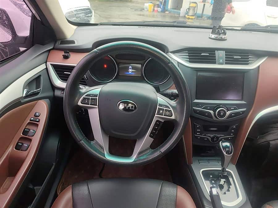 BYD G5 2017 #12 BYD G5 2017 immagine di auto #12