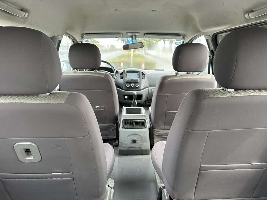 Lingzhi 2013 car image #12