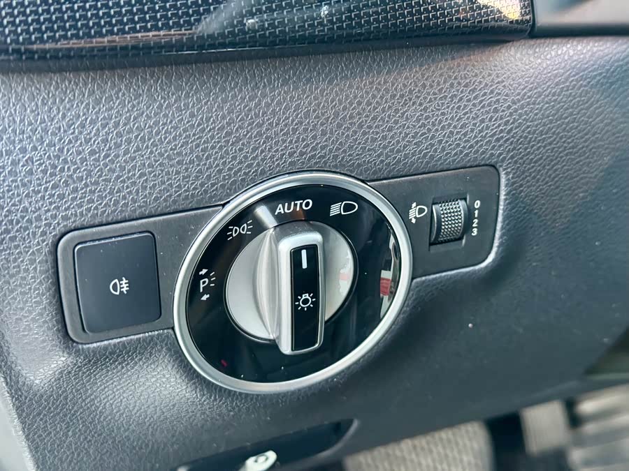 Mercedes-Benz B Class 2014 #12 Mercedes-Benz B Class 2014 car image #12